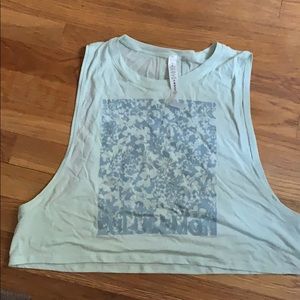 NWT muscle love crop tank * exp